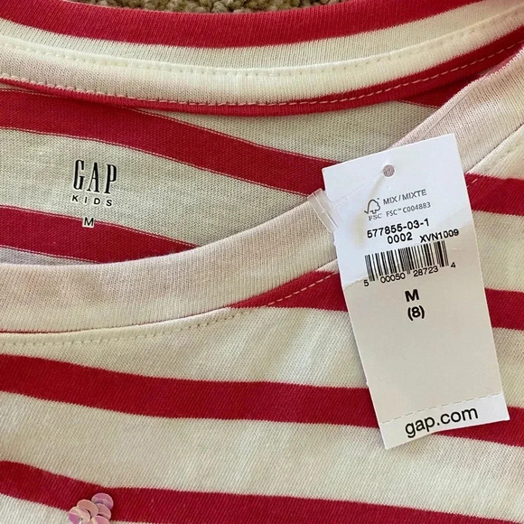 NWT gap red white stripe star flip sequin top medium new 4th of July - Picture 2 of 6